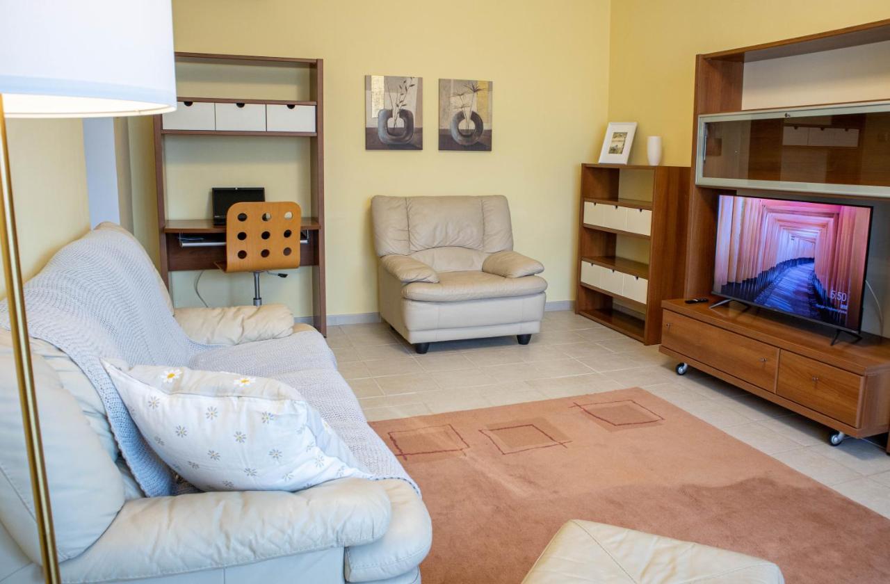 Oak Apartment - Piata Victoriei Bukurešť Exteriér fotografie
